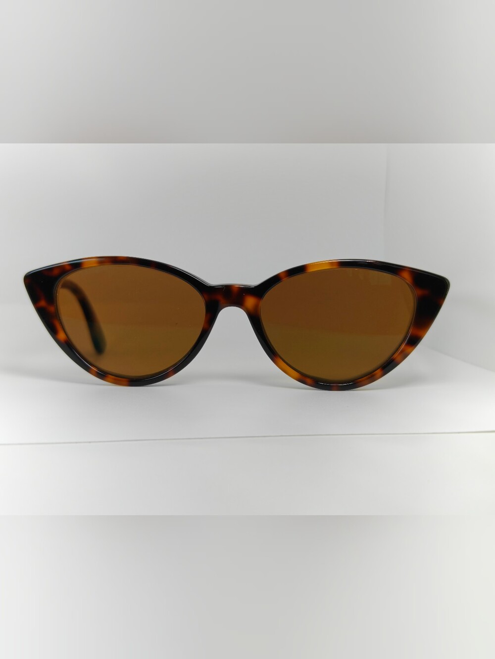 Jolie. Classic Tortoiseshell Classic Cat Eye Eyeglasses. Elegant